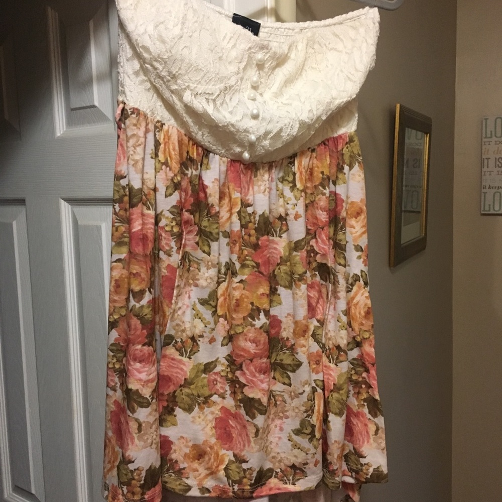 Strapless dress- very cute 😍😍